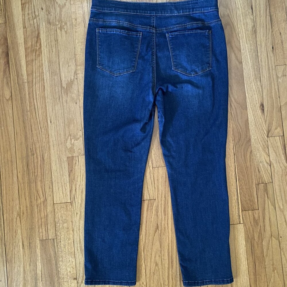 Croft & Barrow Pull on Jeans size 12P - Picture 4 of 4